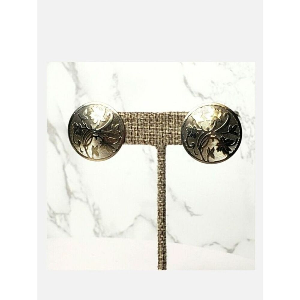 VINTAGE 1950s Platter Style Clip-On Earrings